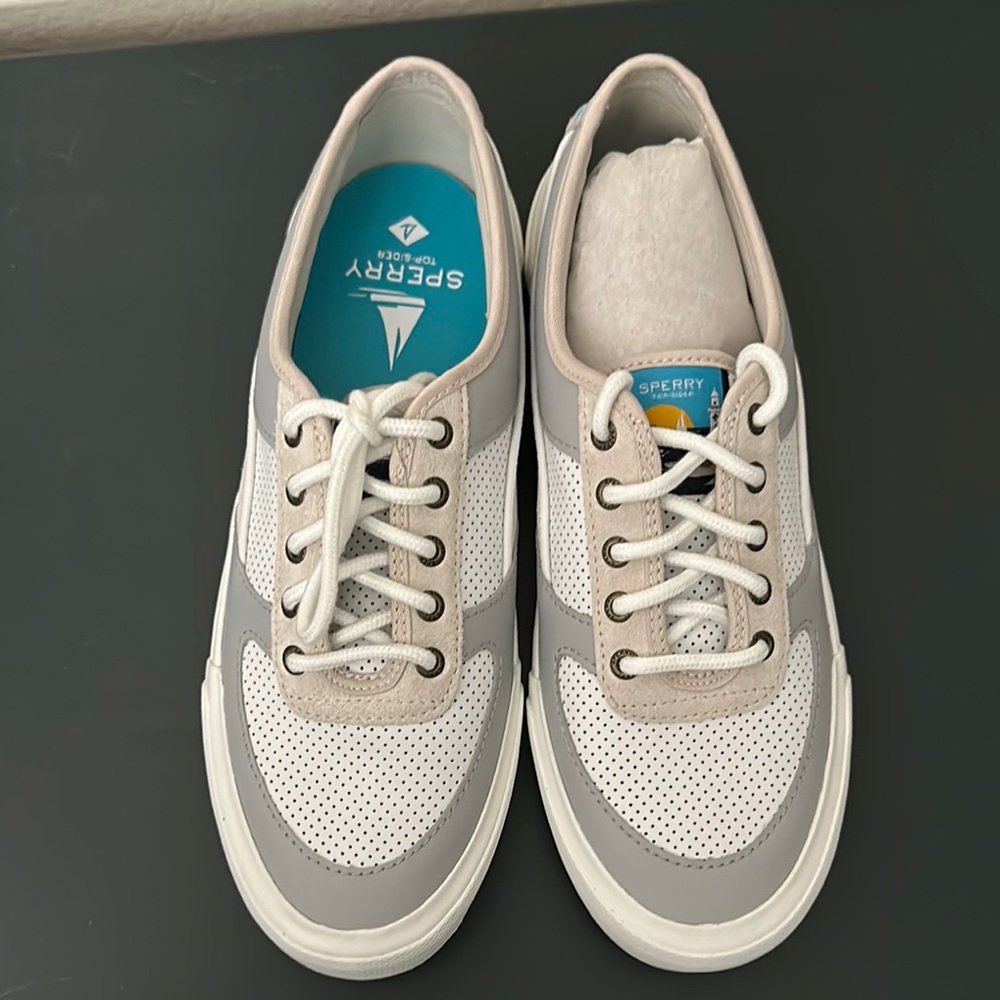 Sperry Soletide Two-Tone Gray and White Sneakers (9.5)